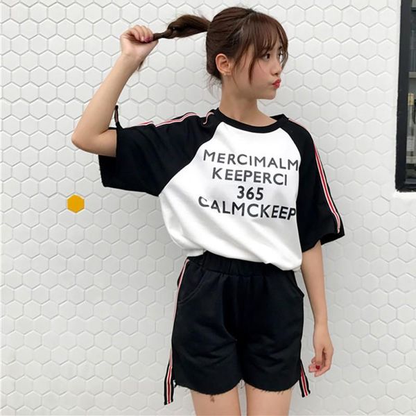 two piece dress 2021 women's set fashion short sleeve letter print o-neck color block and striped shorts, White
two piece dress 2021 women's set fashion short sleeve letter print o-neck color block and striped shorts, White