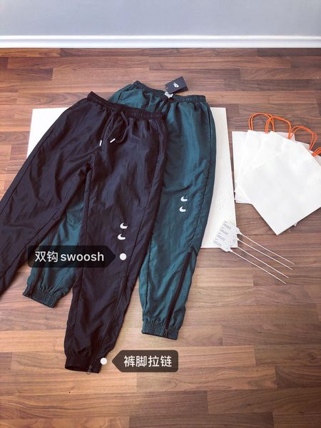 2021 double hook woven trousers. the inner composite mesh design provides a classic and comfortable wearing experience. street fashion style, White;black
2021 double hook woven trousers. the inner composite mesh design provides a classic and comfortable wearing experience. street fashion style, White;black