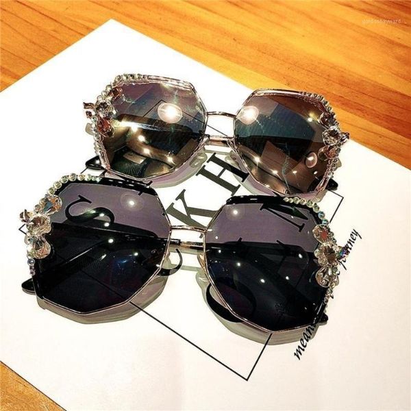 net red diamond sunglasses women korean chaoyuan face street po anti ultraviolet polarized, White;black 
net red diamond sunglasses women korean chaoyuan face street po anti ultraviolet polarized, White;black