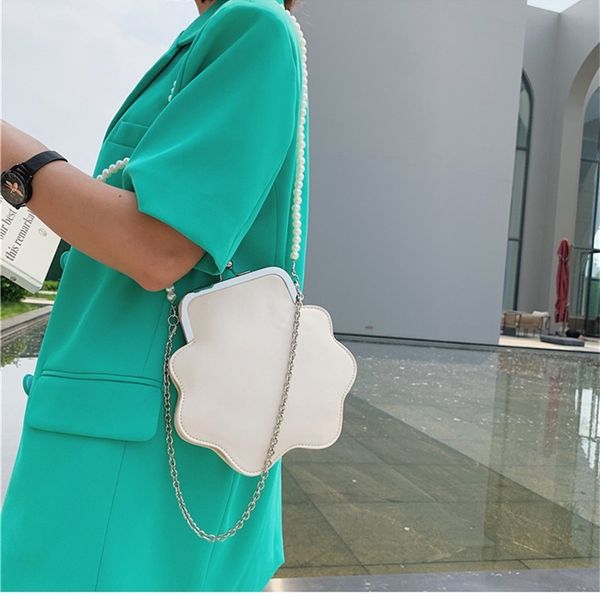 2021 summer new girl small fresh leaf shell bag personalized chain trend messenger shoulder bag
2021 summer new girl small fresh leaf shell bag personalized chain trend messenger shoulder bag