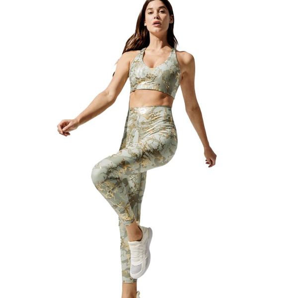 yoga outfit peneran camo bronzing gym leggings set workout clothes women sportwear suit for fitness sport woman active wear 2021
yoga outfit peneran camo bronzing gym leggings set workout clothes women sportwear suit for fitness sport woman active wear 2021