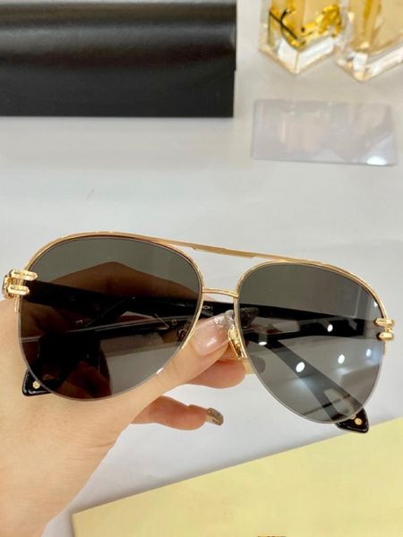 latest selling popular fashion 8120 women sunglasses mens sunglasses men sunglasses gafas de sol sun glasses uv400 lens with box, White;black
latest selling popular fashion 8120 women sunglasses mens sunglasses men sunglasses gafas de sol sun glasses uv400 lens with box, White;black