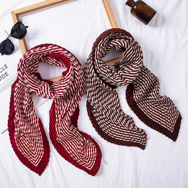 printed rectangular decorative plain universal small square winter red plaid silk scarf, Blue;gray
printed rectangular decorative plain universal small square winter red plaid silk scarf, Blue;gray