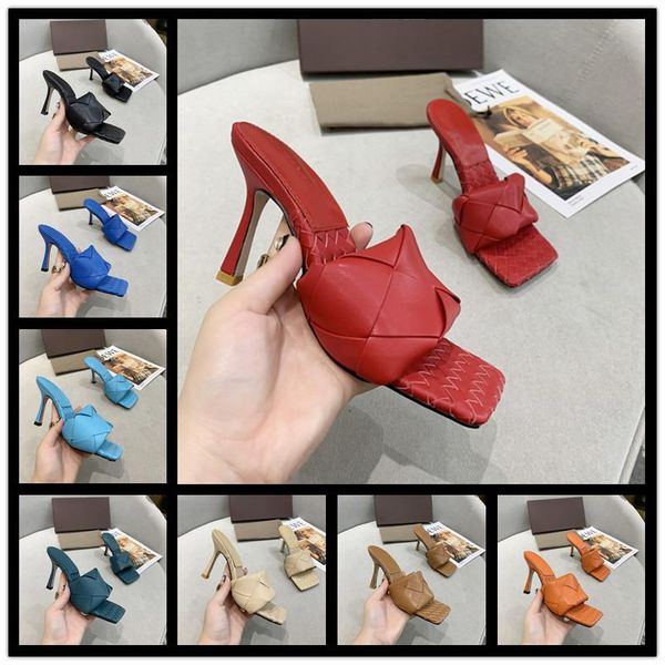 new slippers classic flat shoes summer women's slippers sequin decoration l bathroom fashion women's shoes size 35-42 with box, Black
new slippers classic flat shoes summer women's slippers sequin decoration l bathroom fashion women's shoes size 35-42 with box, Black