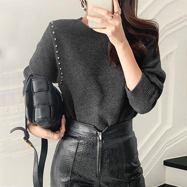 est vintage women sweaters side chic rivet nail design pullovers autumn winter warm o-neck knitted long sleeve women's, White;black
est vintage women sweaters side chic rivet nail design pullovers autumn winter warm o-neck knitted long sleeve women's, White;black