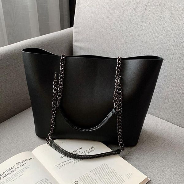 evening bags casual handbags for women luxury designer chain shoulder bag leather ladies handbag large capacity tote
evening bags casual handbags for women luxury designer chain shoulder bag leather ladies handbag large capacity tote