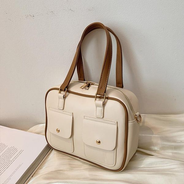 shoulder bags high sense of summer wild retro handbag 2021 fashion one-shoulder messenger bag women's designer commuter
shoulder bags high sense of summer wild retro handbag 2021 fashion one-shoulder messenger bag women's designer commuter