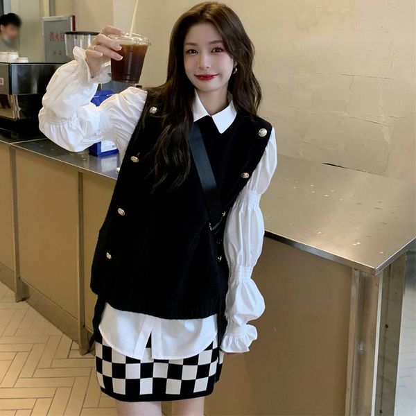 women's vests autumn winter 2021 chic button design sweater vest fashion vintage loose sleeveless sweaters o neck knitted pullover, Black;white
women's vests autumn winter 2021 chic button design sweater vest fashion vintage loose sleeveless sweaters o neck knitted pullover, Black;white