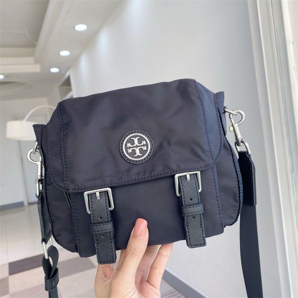 purses new postman waterproof nylon single shoulder messenger bag fashion leisure women's mommy bag, Black;red
purses new postman waterproof nylon single shoulder messenger bag fashion leisure women's mommy bag, Black;red