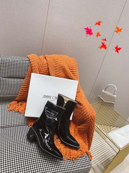 2022 winter women dress boots high heels design leather boot knitted sock-like flats biker luxury designer shoes tall ankle booties with log, Black
2022 winter women dress boots high heels design leather boot knitted sock-like flats biker luxury designer shoes tall ankle booties with log, Black