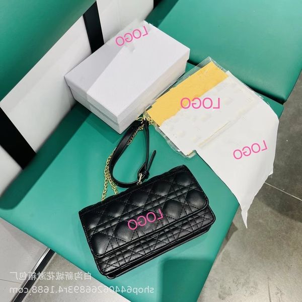 d family korean 2022 new star same mengtian bag lingge embroidered thread chain women's single shoulder messenger small square
d family korean 2022 new star same mengtian bag lingge embroidered thread chain women's single shoulder messenger small square
