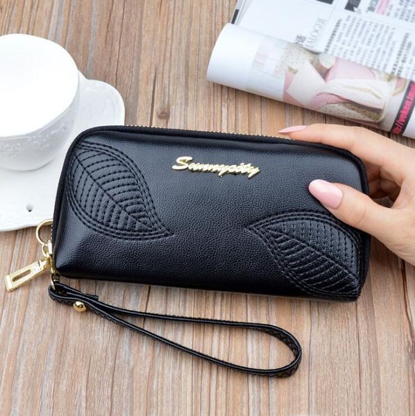wholesale womens handbag embroidered women hand purse elegant atmosphere shell long wallet trend embroidereds leather mobile phone bag, Red;black
wholesale womens handbag embroidered women hand purse elegant atmosphere shell long wallet trend embroidereds leather mobile phone bag, Red;black