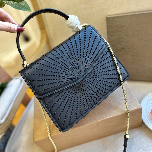 fashion design single shoulder crossbody bag genuine leather diamond chain lock square messenger bags
fashion design single shoulder crossbody bag genuine leather diamond chain lock square messenger bags