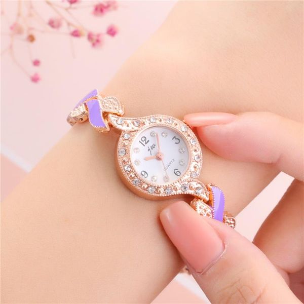 wristwatches simple lady bracelet watch quartz wristwatch luxury women alloy leather rose gold, Slivery;brown
wristwatches simple lady bracelet watch quartz wristwatch luxury women alloy leather rose gold, Slivery;brown