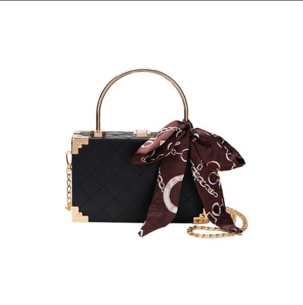 luxurys designers shoulder bags handbags trendy all-match women's silk scarf messenger bag small fashion composite wallets crossbody on
luxurys designers shoulder bags handbags trendy all-match women's silk scarf messenger bag small fashion composite wallets crossbody on