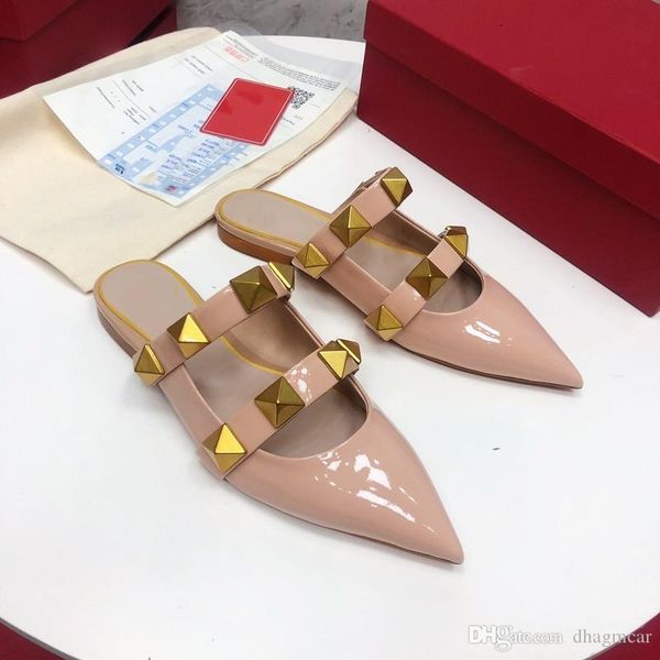a2 2021beach slippers summer designer women shoes coarser heel flops 100% patent leather lady half slipper metal luxury high heeled, Black
a2 2021beach slippers summer designer women shoes coarser heel flops 100% patent leather lady half slipper metal luxury high heeled, Black
