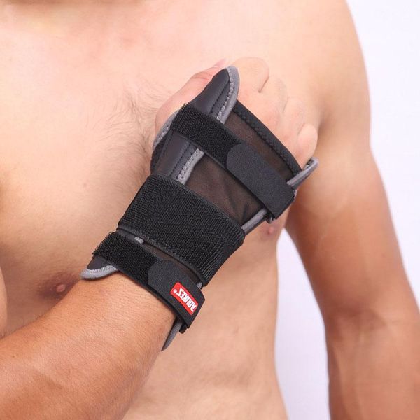wrist support adjust carpal tunnel syndrome splint fractures protection gym brace bandage hand wristbands with steel bar, Black;red
wrist support adjust carpal tunnel syndrome splint fractures protection gym brace bandage hand wristbands with steel bar, Black;red