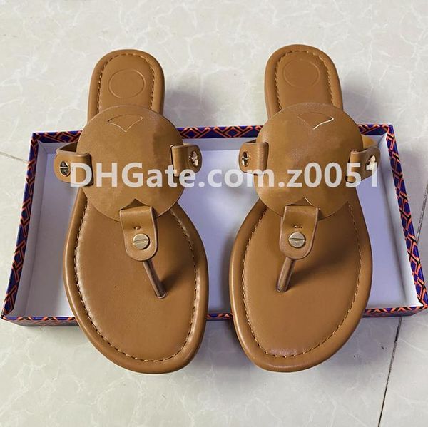 2022 designer slippers clip toe woman sandals casual female flats slides beach footwear new flip flops ladies fashion footwear miller, Black
2022 designer slippers clip toe woman sandals casual female flats slides beach footwear new flip flops ladies fashion footwear miller, Black