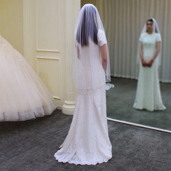 v684 luxurious fingertip one-layer soft tulle marriage bridal veil pearl crystal handmade beaded edge white wedding bride headdress, Black
v684 luxurious fingertip one-layer soft tulle marriage bridal veil pearl crystal handmade beaded edge white wedding bride headdress, Black