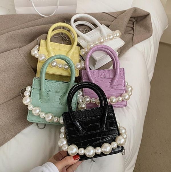 cross body crocodile pattern mini pearl tote bag 2021 high-quality pu leather women's designer handbag chain shoulder messenger
cross body crocodile pattern mini pearl tote bag 2021 high-quality pu leather women's designer handbag chain shoulder messenger
