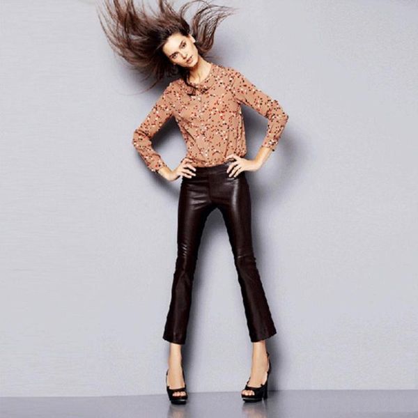 women's pants & capris fashion brand patent ankle-length leather pu female 2021 autumn spring was thin leisure flare wj2698, Black;white
women's pants & capris fashion brand patent ankle-length leather pu female 2021 autumn spring was thin leisure flare wj2698, Black;white