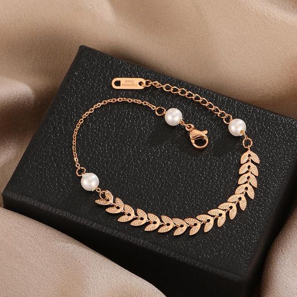 charm bracelets for women rose gold titanium steel non-fading classic all-match small waist bracelet gift casual jewelry, Golden;silver
charm bracelets for women rose gold titanium steel non-fading classic all-match small waist bracelet gift casual jewelry, Golden;silver