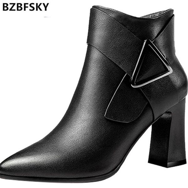 boots short women 2021 autumn and winter high-heeled thick with pointed toe all-match tube ankle, Black
boots short women 2021 autumn and winter high-heeled thick with pointed toe all-match tube ankle, Black