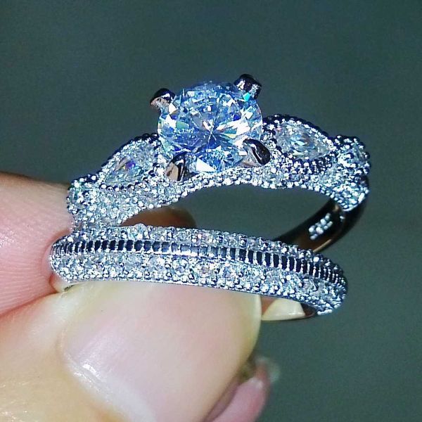 victoria wieck stunning luxury jewelry round cut 925 sterling silver simulated diamond wedding engagement finger women ring set size5-11, Slivery;golden
victoria wieck stunning luxury jewelry round cut 925 sterling silver simulated diamond wedding engagement finger women ring set size5-11, Slivery;golden
