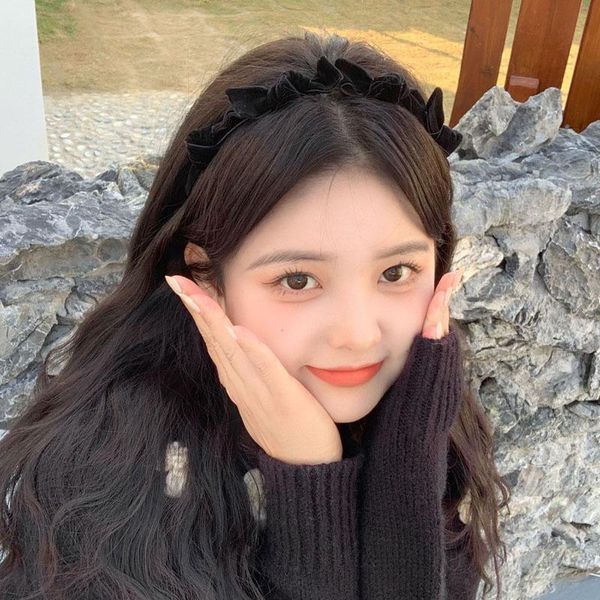 hair accessories knot cross tie solid fashion velvet band headband girls bow hoop twist headdress for women 
hair accessories knot cross tie solid fashion velvet band headband girls bow hoop twist headdress for women