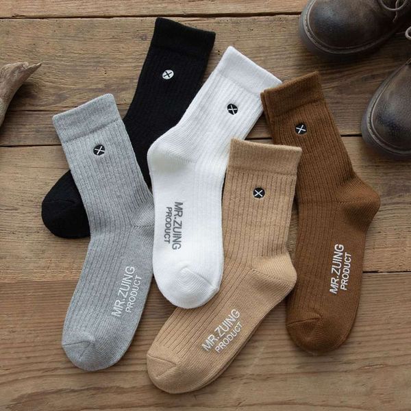 autumn and winter 98% double needle striped high embroidery solid color men's middle tube cotton socks, Black
autumn and winter 98% double needle striped high embroidery solid color men's middle tube cotton socks, Black