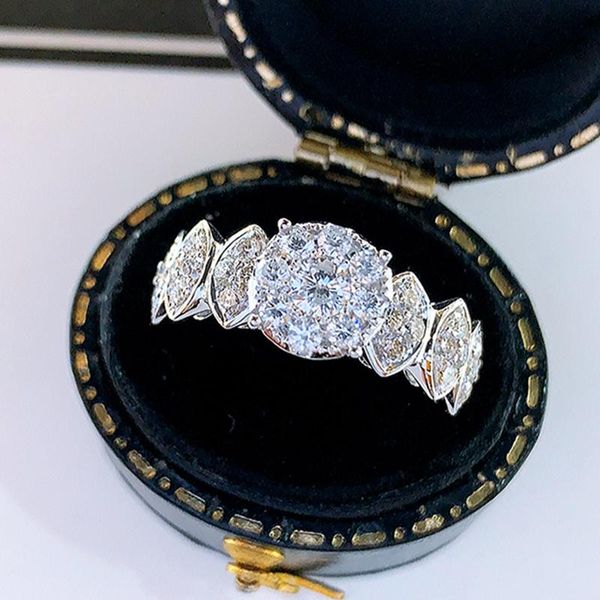 wedding rings exquisite fashion shiny white crystal cubic zircon for women engagement band bridal jewelry party accessories gift, Slivery;golden
wedding rings exquisite fashion shiny white crystal cubic zircon for women engagement band bridal jewelry party accessories gift, Slivery;golden