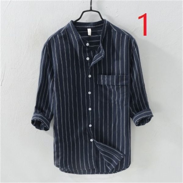 2021 new men's striped collar cardigan shirt cotton and linen seven-point sleeves on clothes spring h275, White;black
2021 new men's striped collar cardigan shirt cotton and linen seven-point sleeves on clothes spring h275, White;black