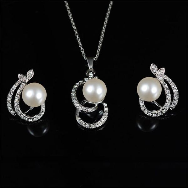 earrings & necklace vintage female white pearl jewelry set charm silver color stud for women simple crystal geometry wedding chain
earrings & necklace vintage female white pearl jewelry set charm silver color stud for women simple crystal geometry wedding chain