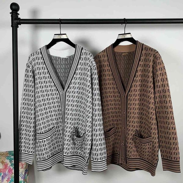 autumn winter new letter jacquard fashion knitted medium and long cardigan jacket women, White;black
autumn winter new letter jacquard fashion knitted medium and long cardigan jacket women, White;black
