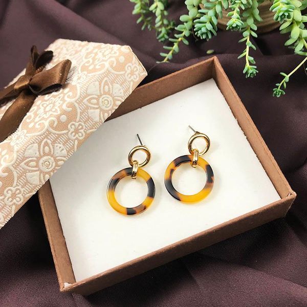 dangle & chandelier 2021 fashion acrylic leopard hoop earrings women bohemian round female elgant wedding jewelry, Silver
dangle & chandelier 2021 fashion acrylic leopard hoop earrings women bohemian round female elgant wedding jewelry, Silver