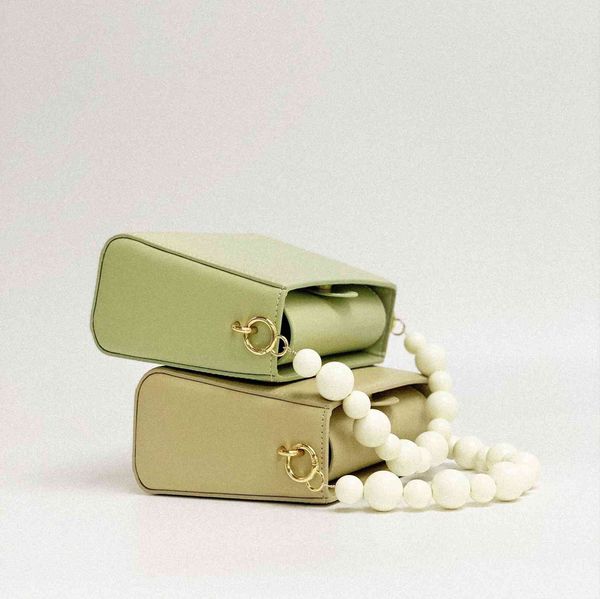 2021 new fashion prince bag advanced ene women niche deign pearl foreign tyle broadband meenger luxury designer
2021 new fashion prince bag advanced ene women niche deign pearl foreign tyle broadband meenger luxury designer