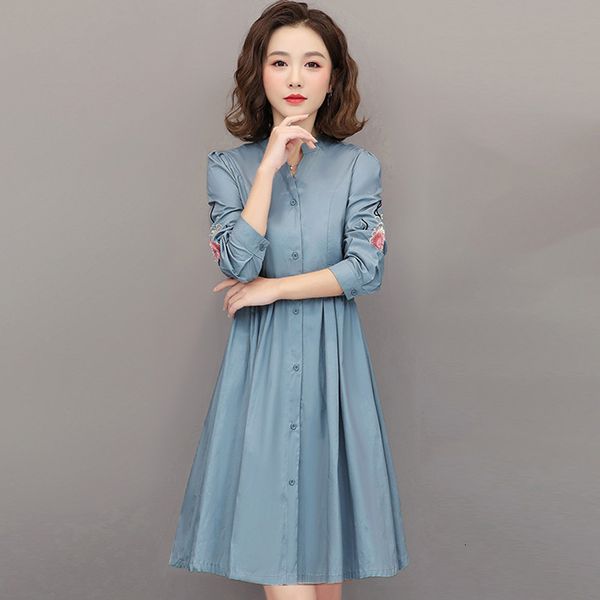 2021 new women spring autumn temperament elegant long sleeve plus size embroidery loose thin a-line fashion female vlp4, Black;gray
2021 new women spring autumn temperament elegant long sleeve plus size embroidery loose thin a-line fashion female vlp4, Black;gray
