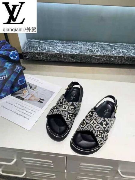 designer luxury women and men sandals slippers slides sneakers loafers sandals 35-46 bdp9, Black
designer luxury women and men sandals slippers slides sneakers loafers sandals 35-46 bdp9, Black