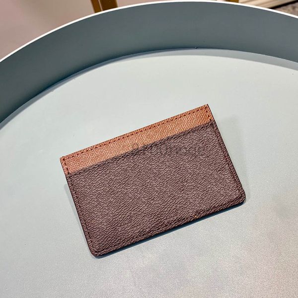 classic genuinel leather mens wallet with box womens wallet purese credit card holder passport holder 1, Red;black
classic genuinel leather mens wallet with box womens wallet purese credit card holder passport holder 1, Red;black