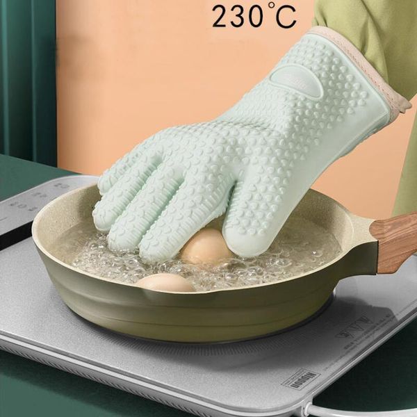 oven mitts three-piece kitchen insulated gloves high temperature resistant non-slip baking microwave anti-scalding silicone
oven mitts three-piece kitchen insulated gloves high temperature resistant non-slip baking microwave anti-scalding silicone