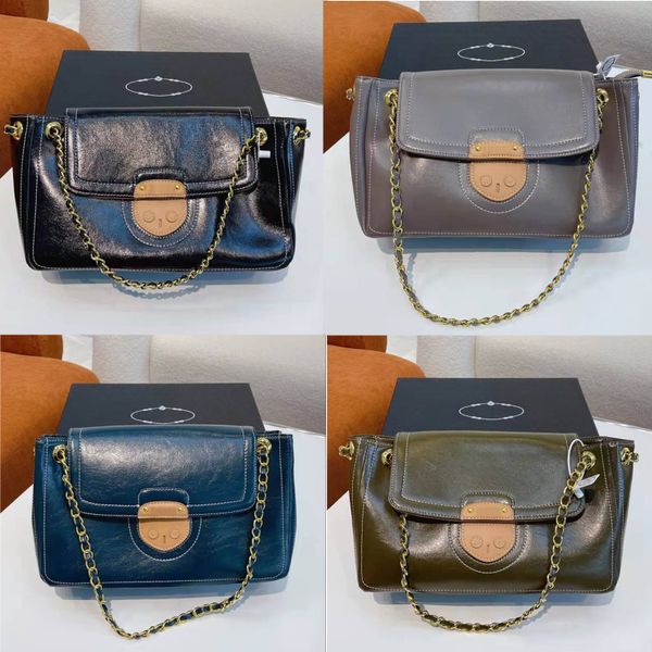 4-color women's luxury fashion wandering chain bag handbag tassel shoulder leather hair can be slanted across or shoulder back wholesal
4-color women's luxury fashion wandering chain bag handbag tassel shoulder leather hair can be slanted across or shoulder back wholesal