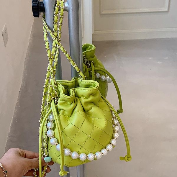 evening bags pearl chain bucket small bag female 2021 trendy fashion rhombus embroidery thread one-shoulder messenger
evening bags pearl chain bucket small bag female 2021 trendy fashion rhombus embroidery thread one-shoulder messenger