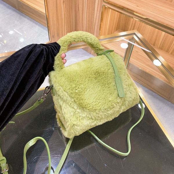 brand design new fashion small cashmere bag in autumn and winter, fruit green messenger bag, plush bag purse
brand design new fashion small cashmere bag in autumn and winter, fruit green messenger bag, plush bag purse