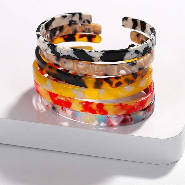 tortoiseshell acrylic fine bangle bracelet women acrylic leopard resin open cuff bangle for bohemia fashion bijoux q0719, Black
tortoiseshell acrylic fine bangle bracelet women acrylic leopard resin open cuff bangle for bohemia fashion bijoux q0719, Black