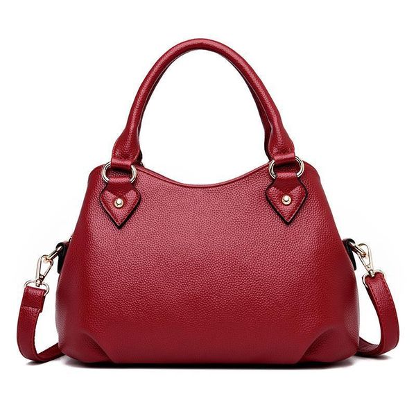 luxurys designers bags genuine leather shoulder bag women cross body bags fashion hobo ladies makeup bags large capacity female banquet bag
luxurys designers bags genuine leather shoulder bag women cross body bags fashion hobo ladies makeup bags large capacity female banquet bag