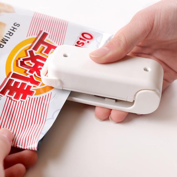bag clips portable mini household heat plastic sealing machine packaging kitchen storage
bag clips portable mini household heat plastic sealing machine packaging kitchen storage