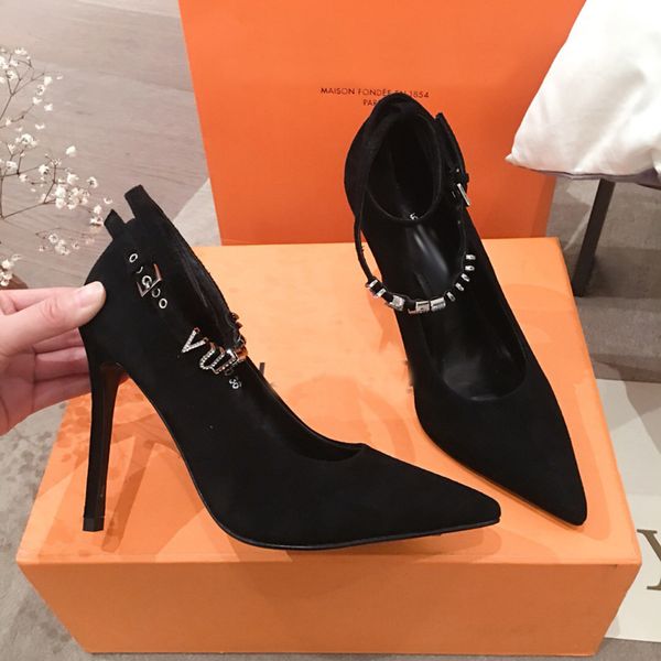 2021 fashion designer women shoes high heels sandals scarpe firmate chaussures womens designers heel sandale with box size 35-40 -c009, Black
2021 fashion designer women shoes high heels sandals scarpe firmate chaussures womens designers heel sandale with box size 35-40 -c009, Black