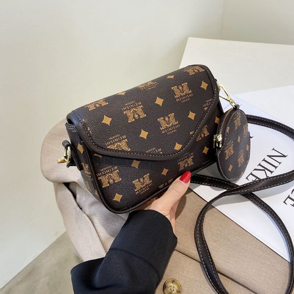 daily bag high sense retro bags female 2023 new fashion all-match ins shoulder messenger bag internet celebrity texture square bag
daily bag high sense retro bags female 2023 new fashion all-match ins shoulder messenger bag internet celebrity texture square bag