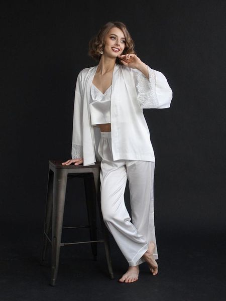 women's sleepwear lace patchwork trouser suits loose women pajama feminino summer sets with pants nightwear satin pajamas woman womens, Black;red
women's sleepwear lace patchwork trouser suits loose women pajama feminino summer sets with pants nightwear satin pajamas woman womens, Black;red
