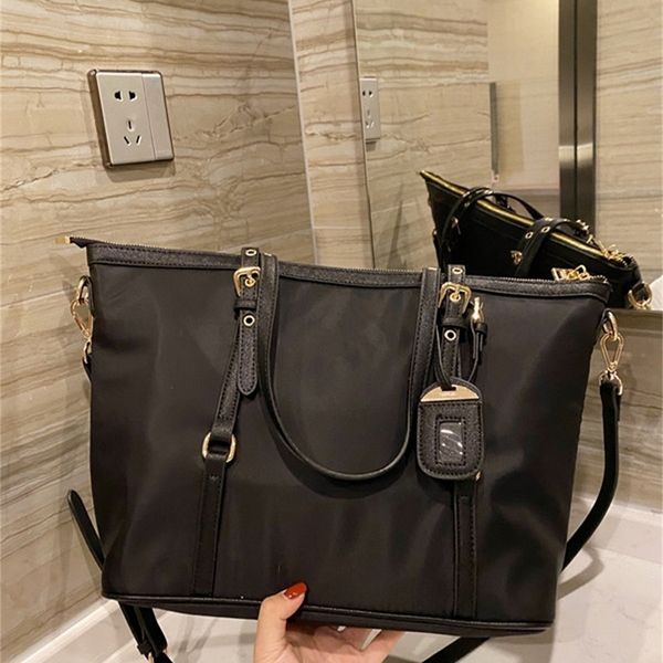 2021 designer lady wallet luxury handbag shoulder classic shopping bag delivery, Black
2021 designer lady wallet luxury handbag shoulder classic shopping bag delivery, Black